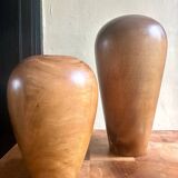Paire de vases en bois