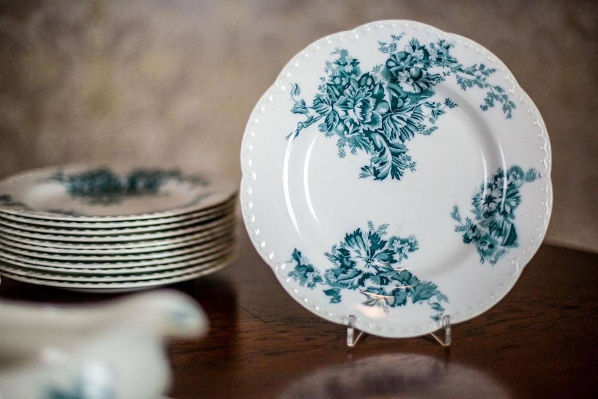 20th Century Anemone Porcelain Set by Johnson Brothers, 1930s, Set of 28