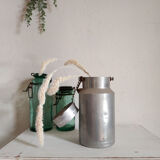 Tin milk pot