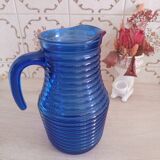 Glass carafe