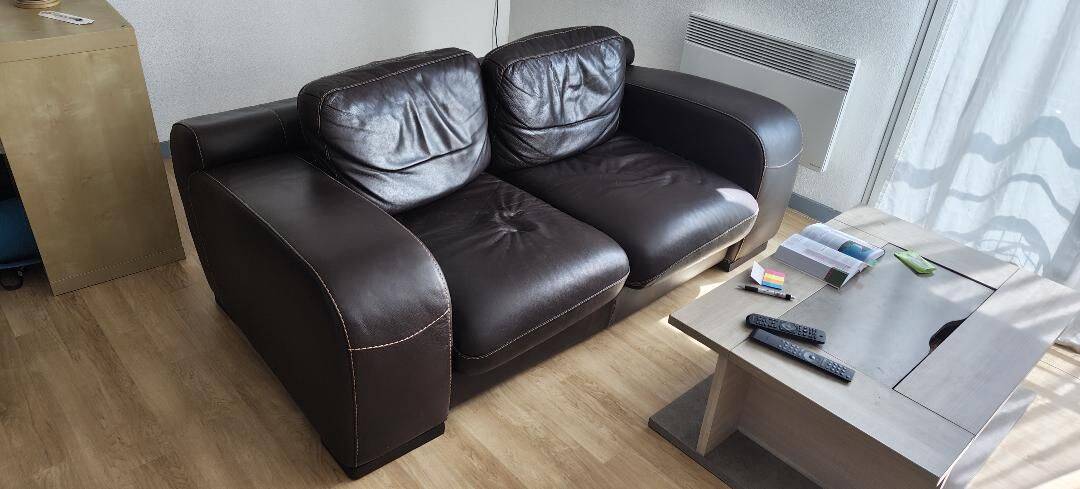 Authentica 2-seater sofa in genuine leather