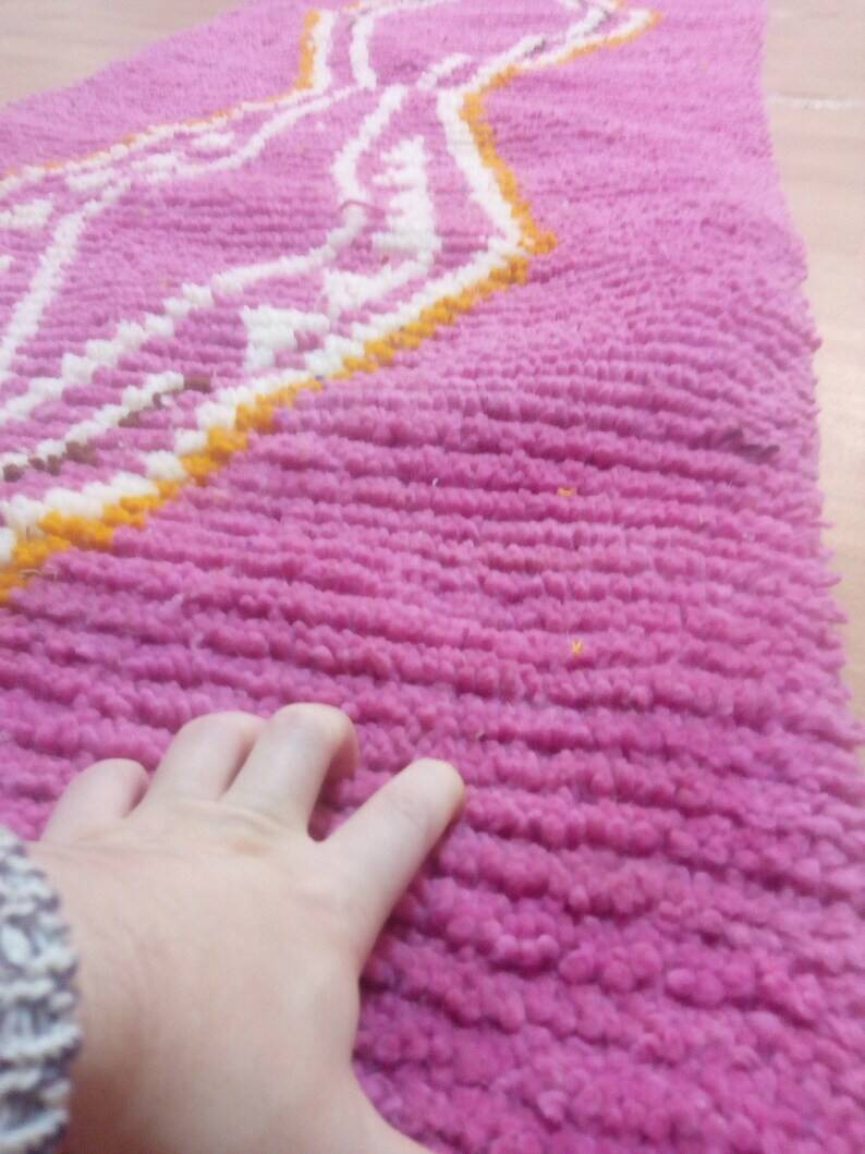 Tapis coureur en laine rose - tapis berbère tissé à la main du Maroc - 315 x 73 cm