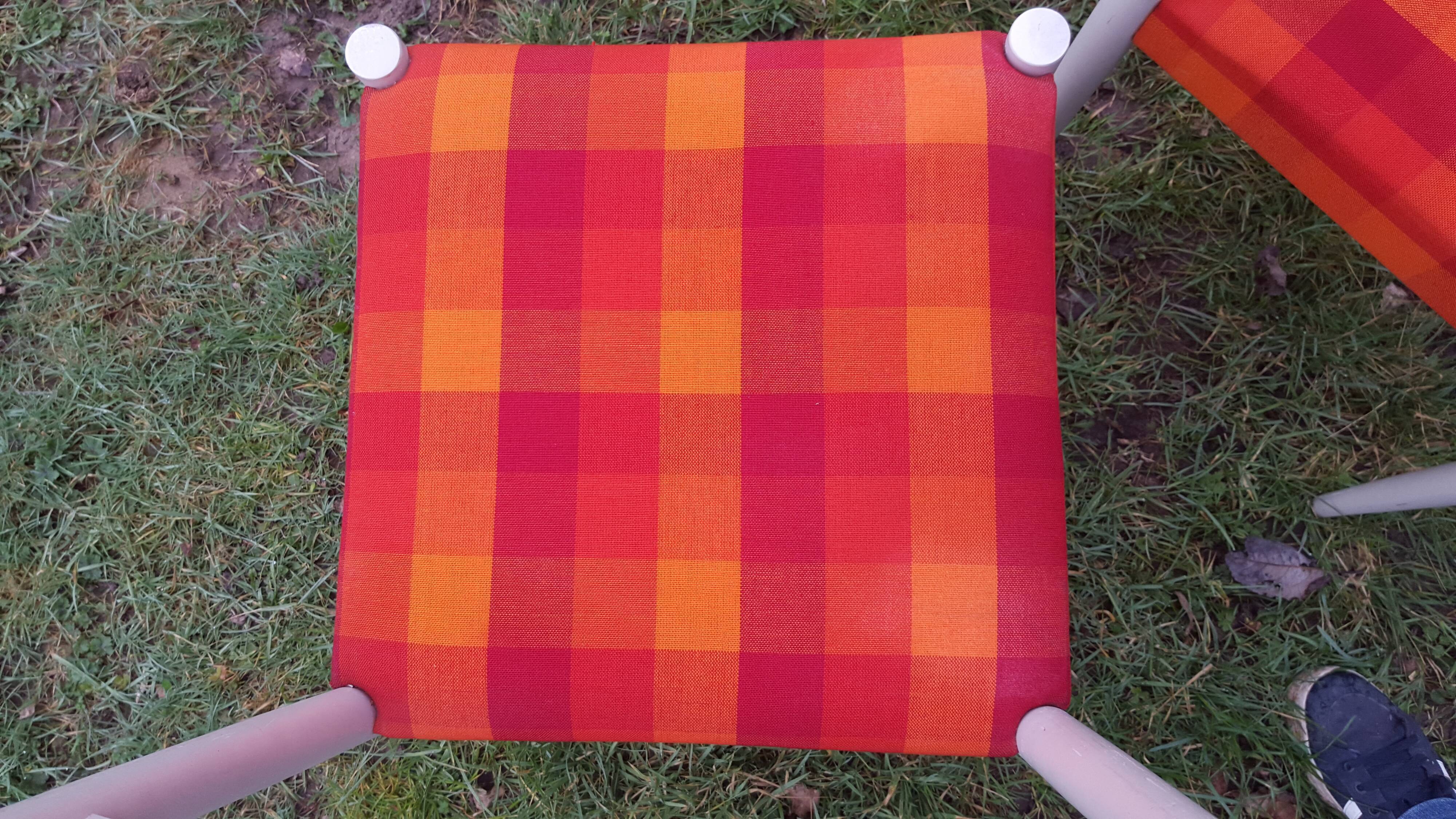 Pair of vintage chairs 1970