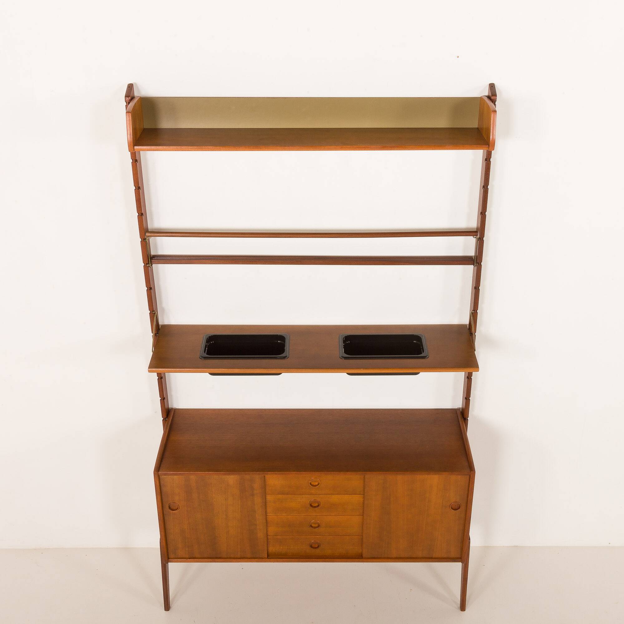Ergo wall unit with a planter by John Texmon, Norway 1960s
