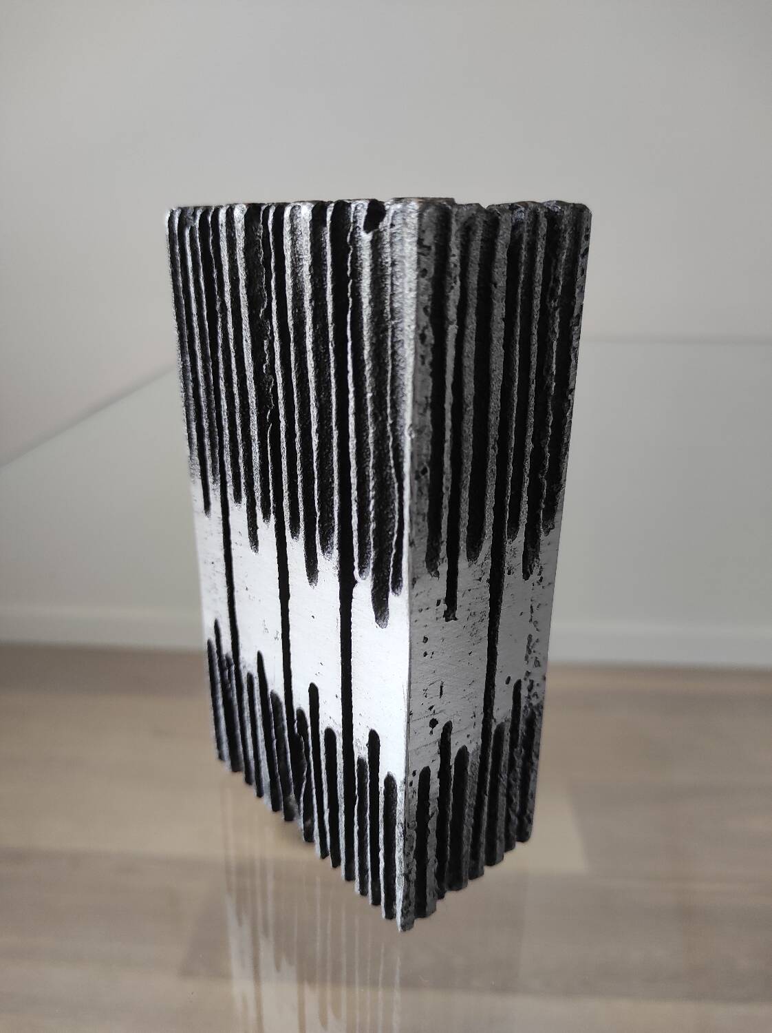 Brutalist vase, 60s.