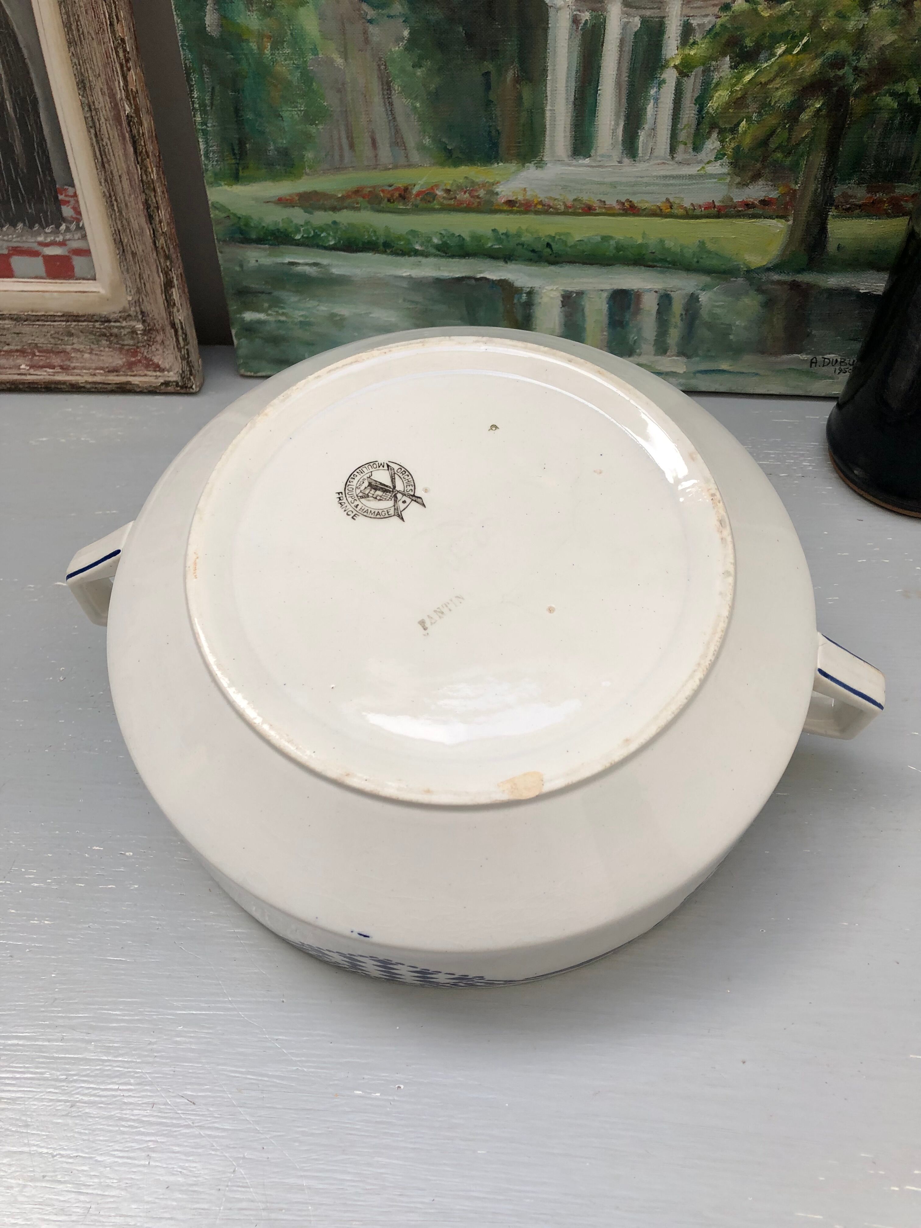 Tureen signed Moulin des Loups Hamage Orchies Nord France model Pantin
