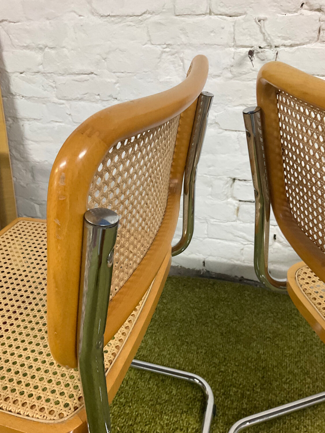 Pair of chairs Marcel Breuer Cesca B32