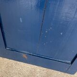 Old office from the 80s repainted in blue