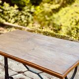 Table bistro feet cast cast plateau solid wood