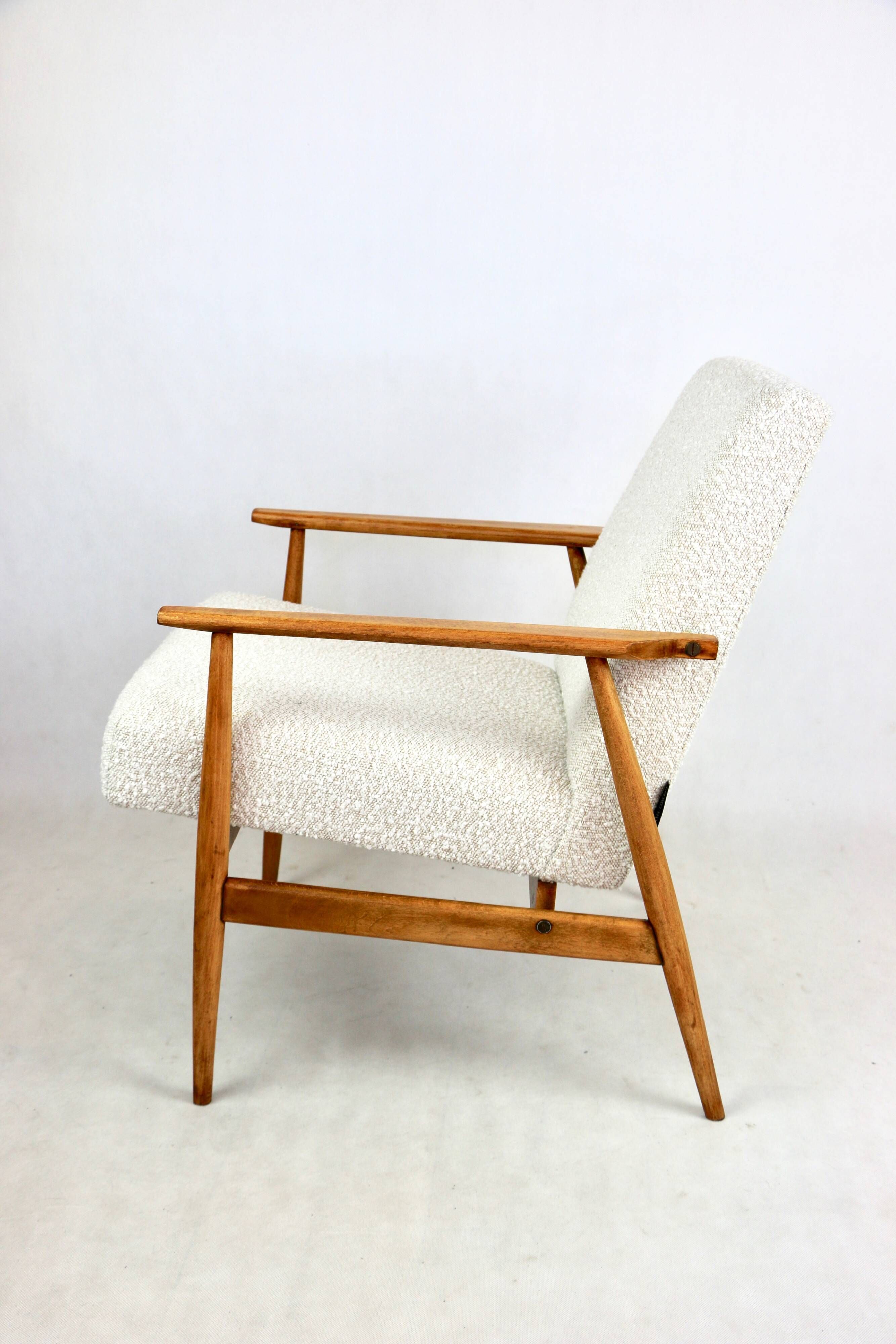 Armchair 'Lis', 1970s, white boucle, design by Henryk Lis - natural beech wood