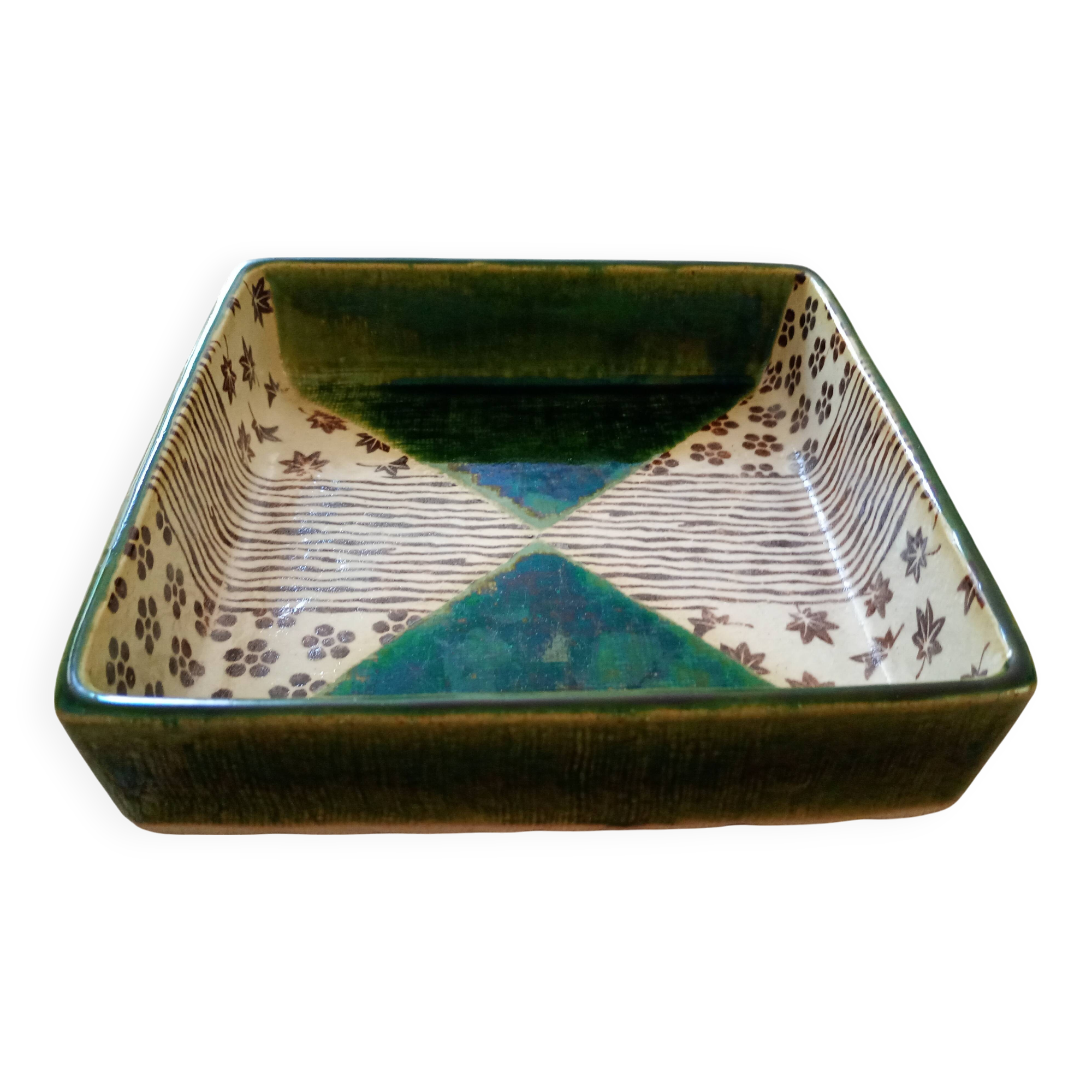 square dish in handcrafted Japanese ceramic.