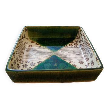 square dish in handcrafted Japanese ceramic.