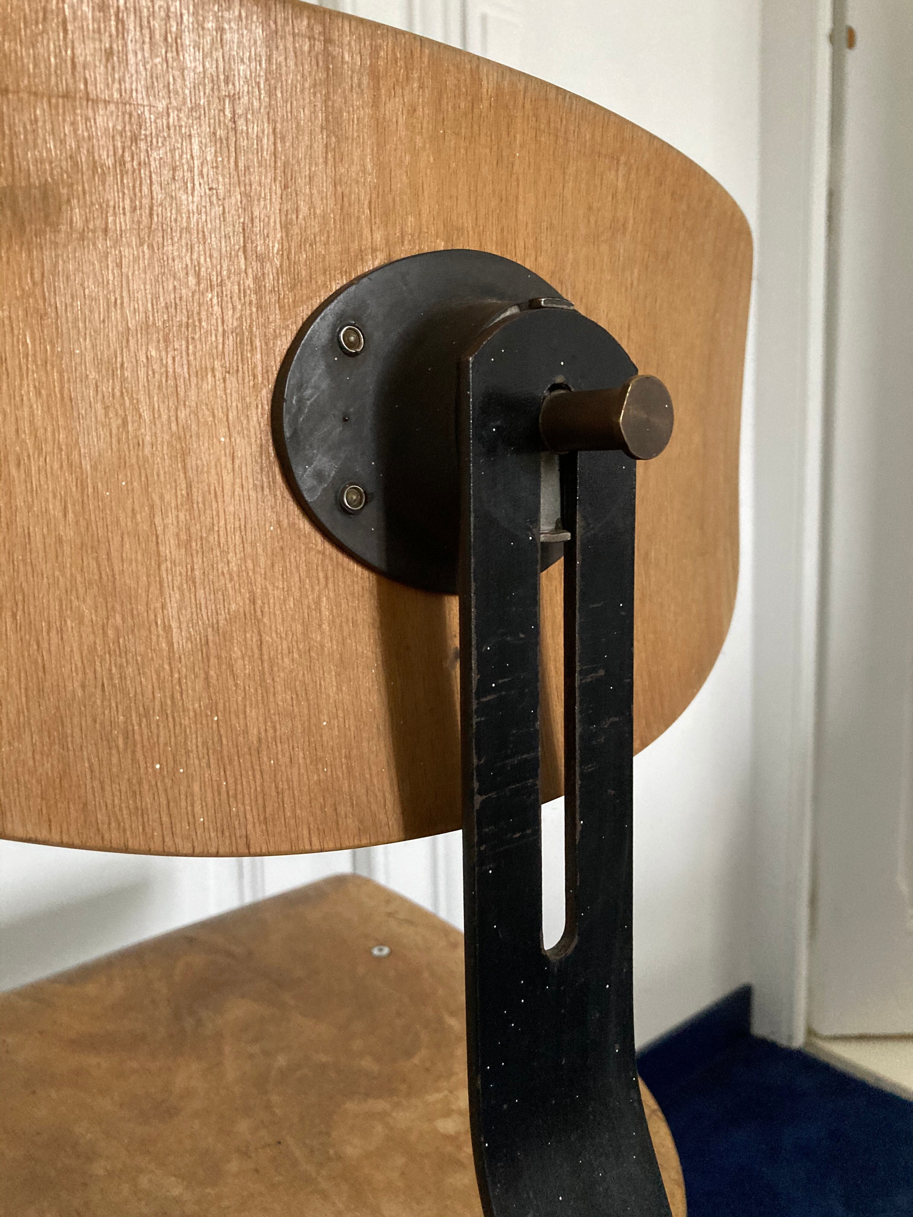 Stella vintage workshop chair swivel adjustable in height