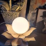 Flower table lamp - Opaline globe