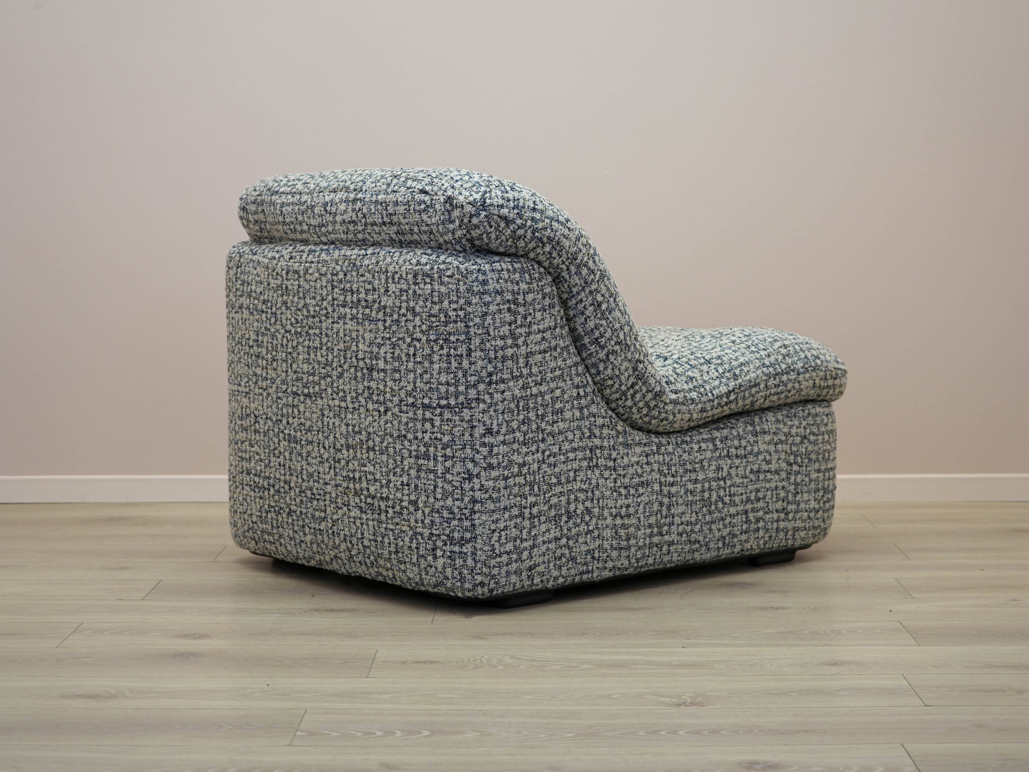 Fauteuil, design italien, années 1970, fabriqué en Italie