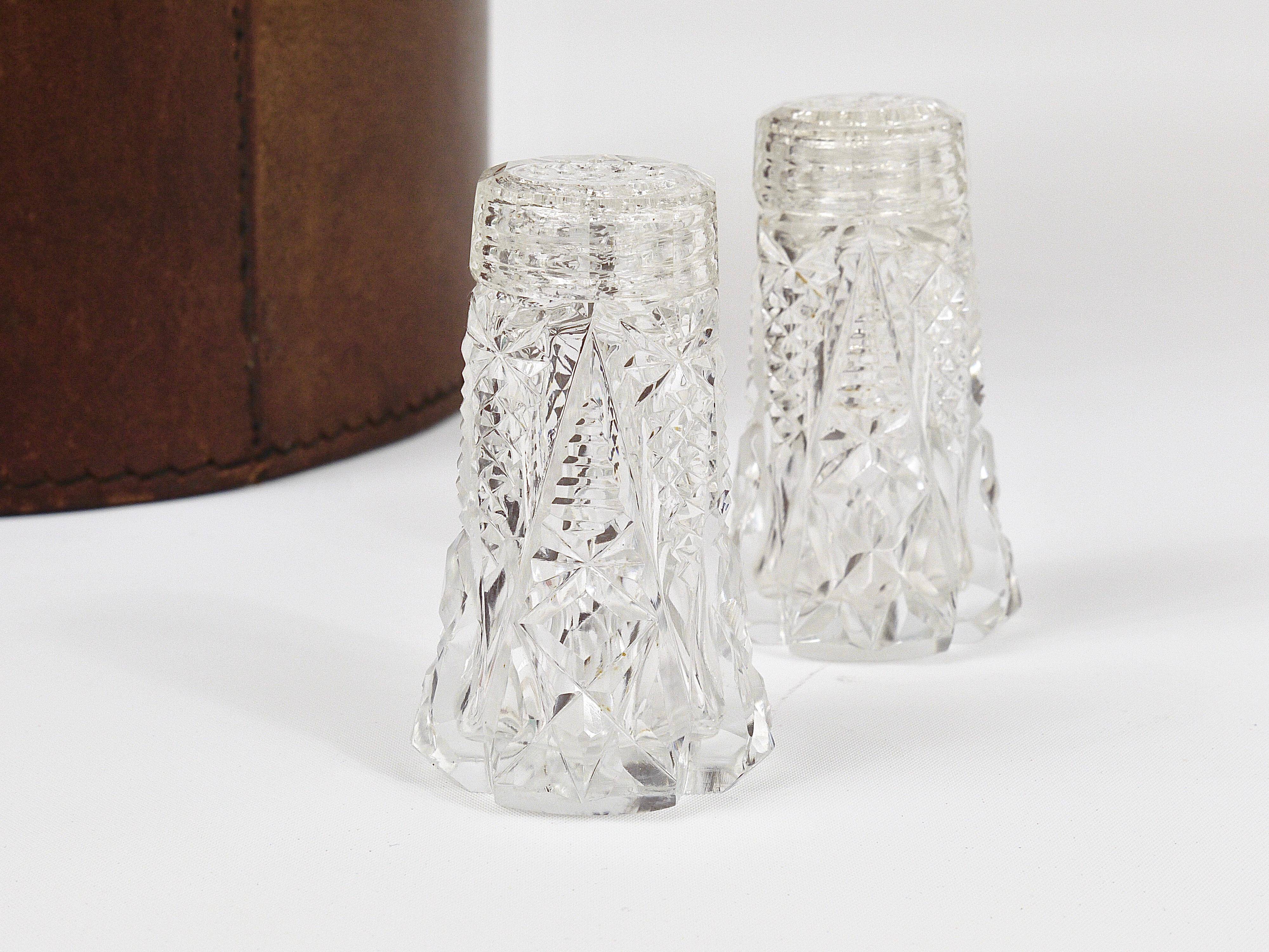 French Art Nouveau salt and pepper shakers, faceted crystal glass from the 1920s.