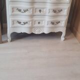 Louis XV style crossbow chest of drawers