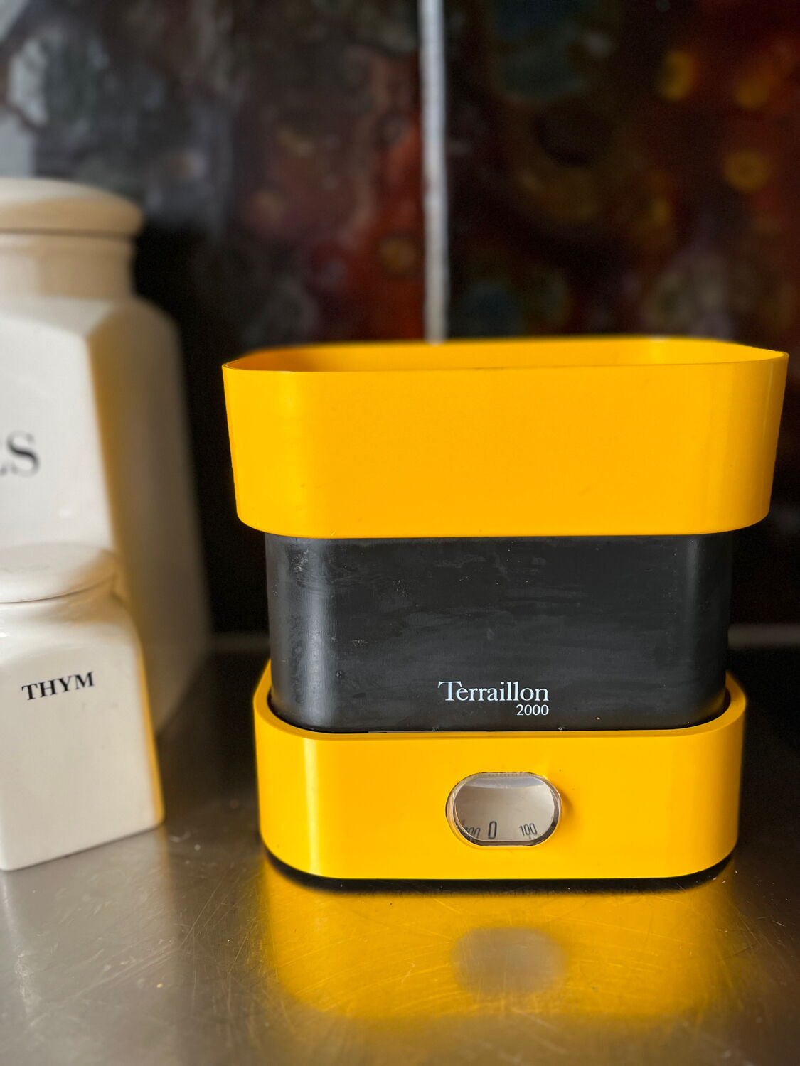 Terraillon 2000 vintage yellow scale