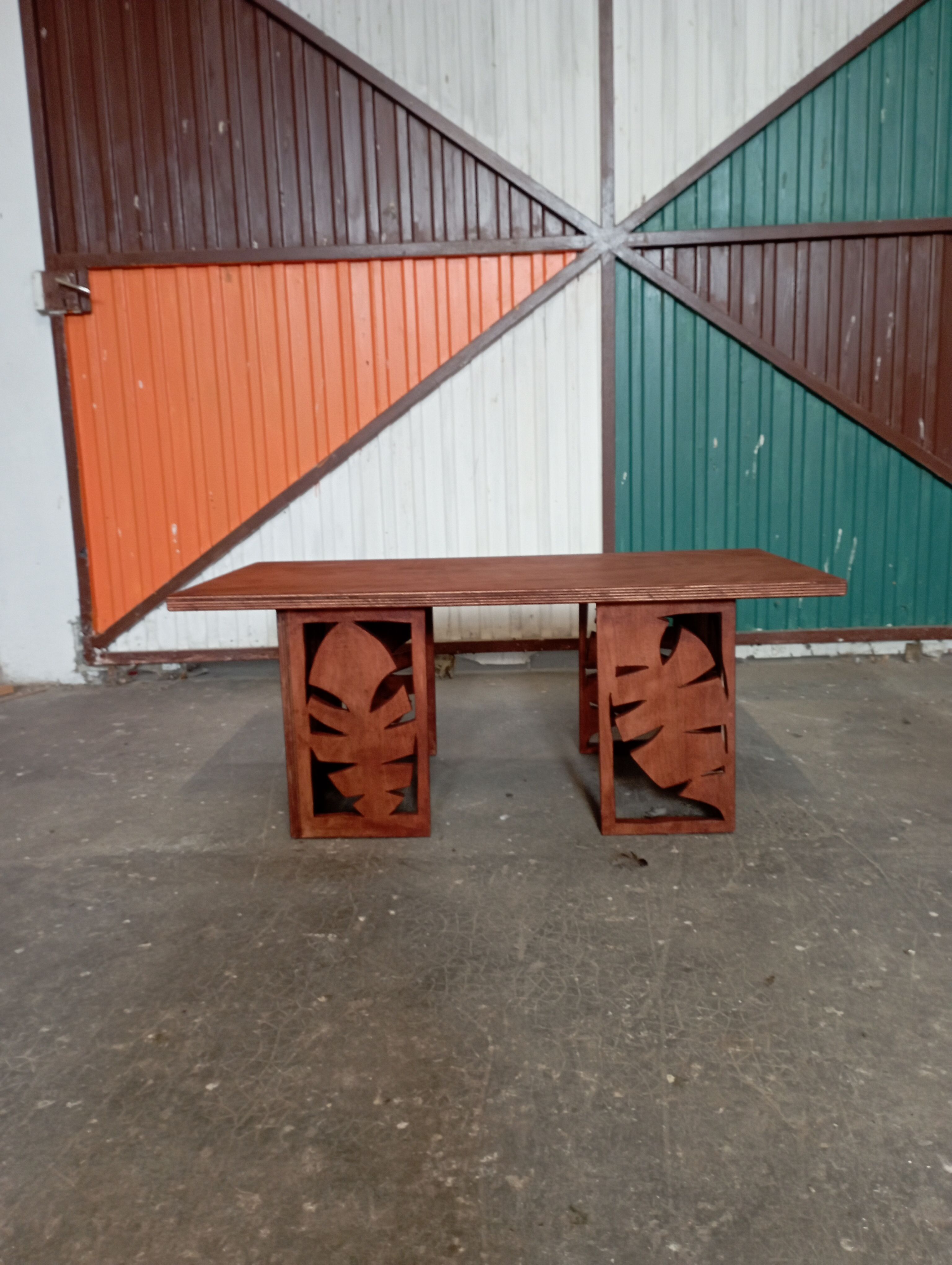 table basse feuille bois