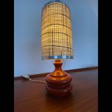 Table lamp