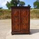 Ancienne armoire Louis XIII en noyer massif
