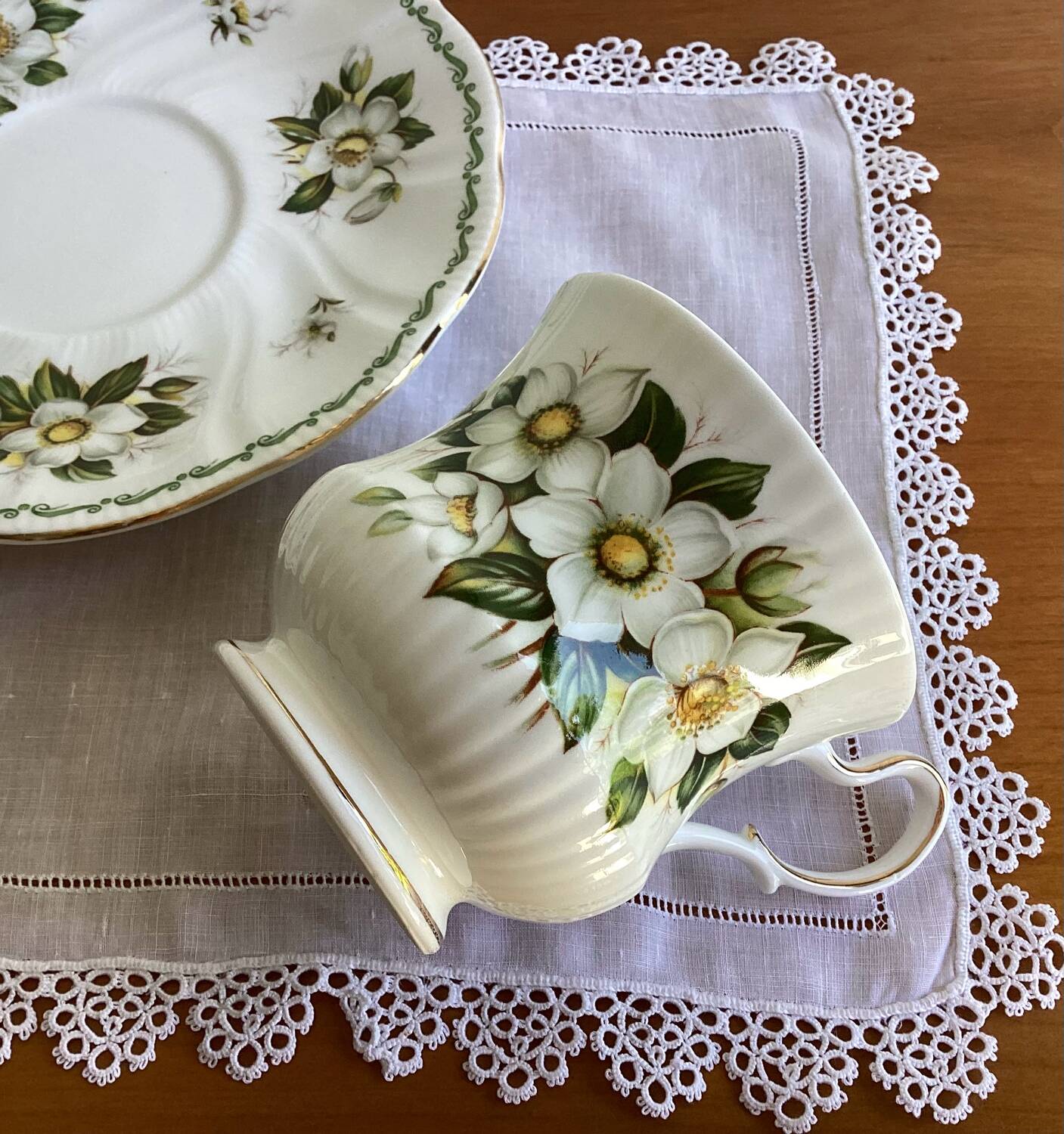 Tasse et sous tasse porcelaine fine anglaise - vintage