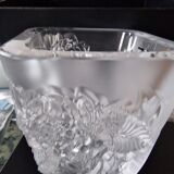 Peony lalique vase