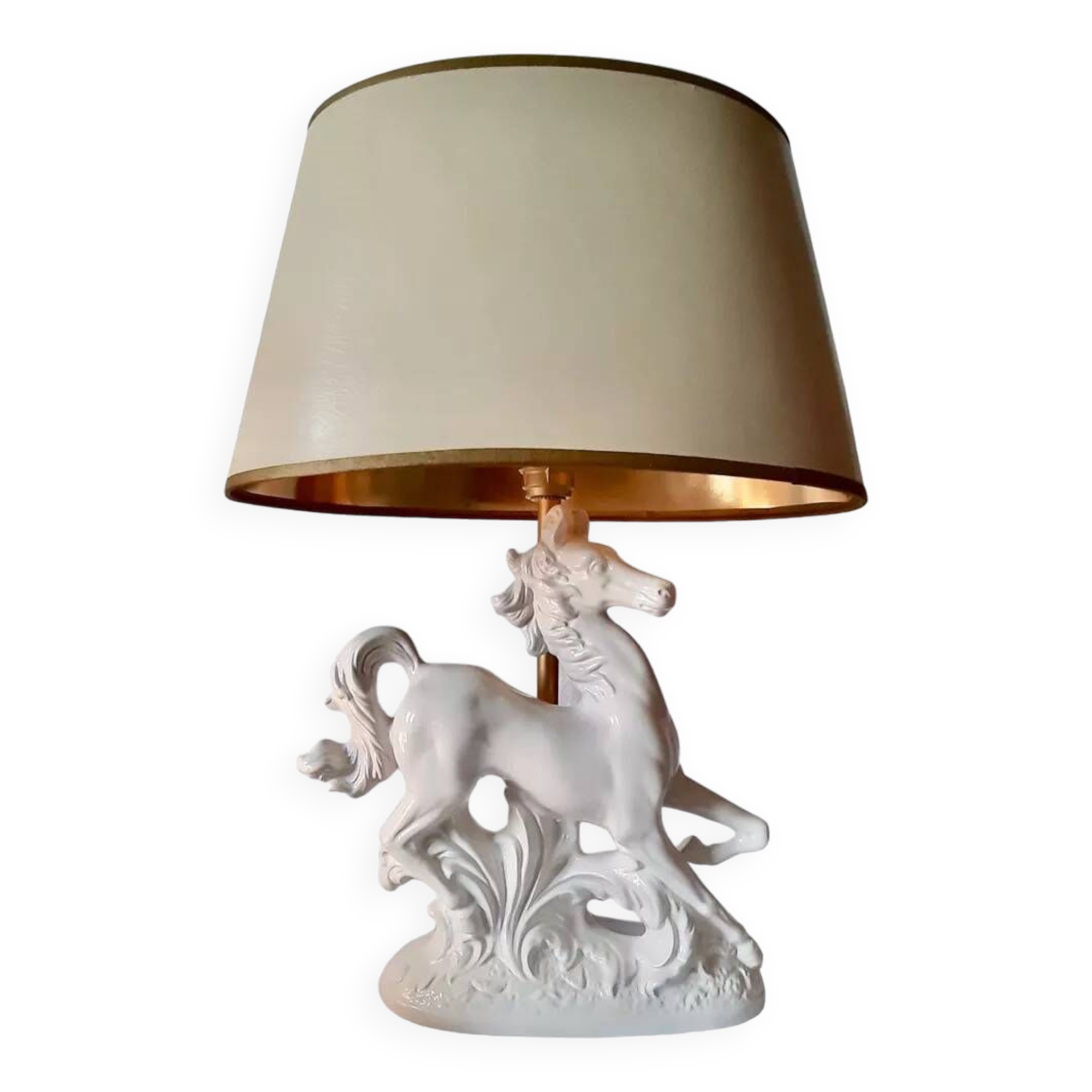White horse lamp