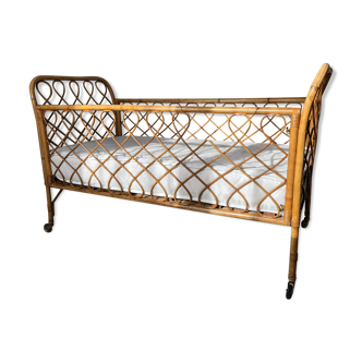 Rattan bed