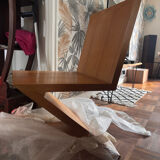 Zig zag chair pair by rietveld 1934