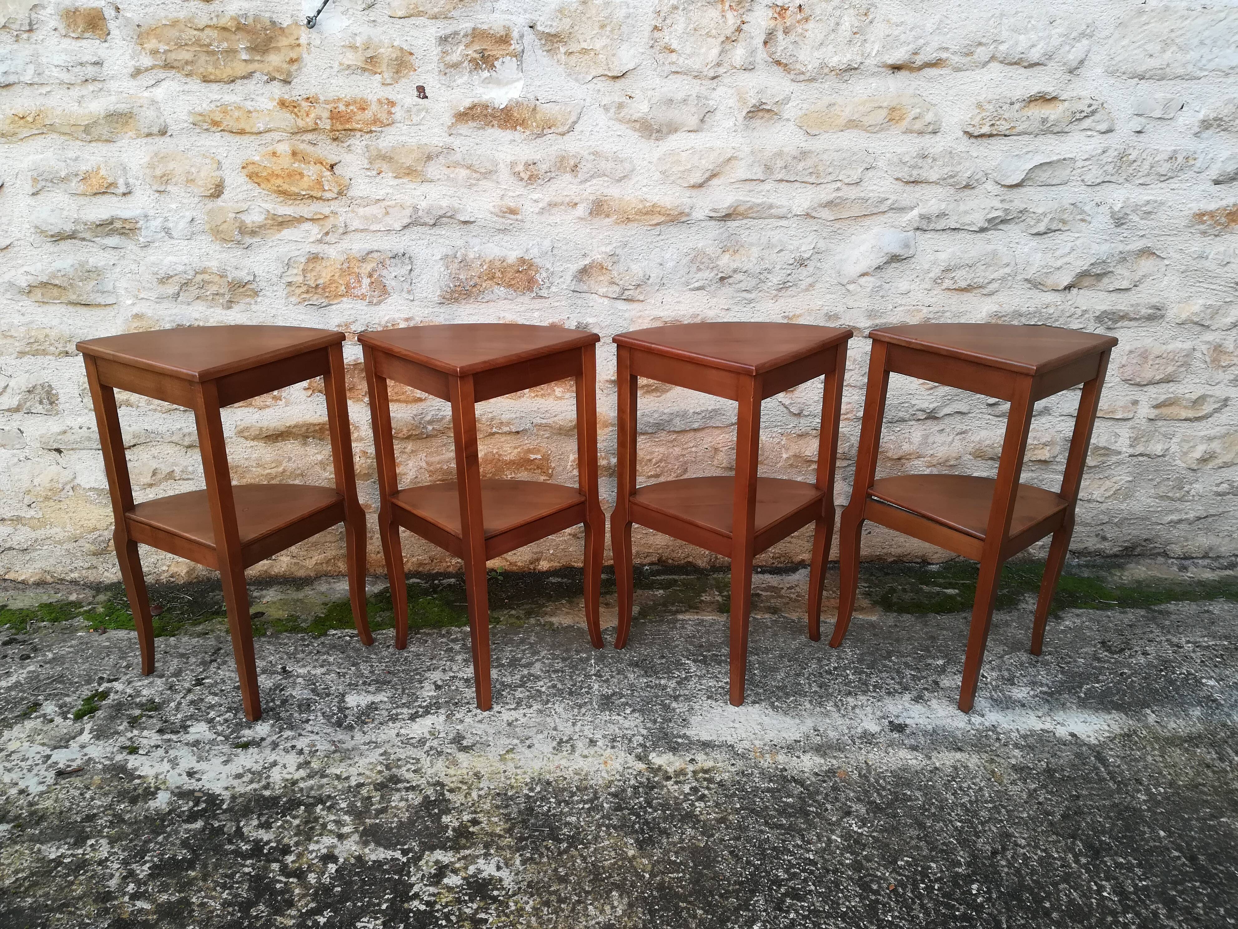 Round pull out tables