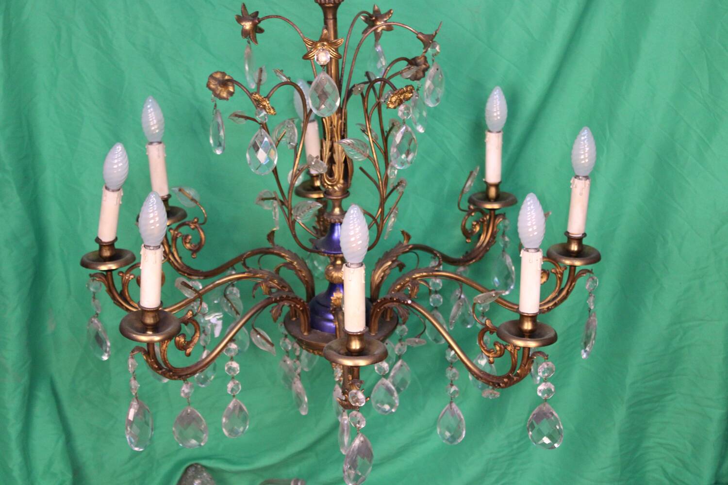 19th-century French gilt bronze chandelier featuring brass flowers and