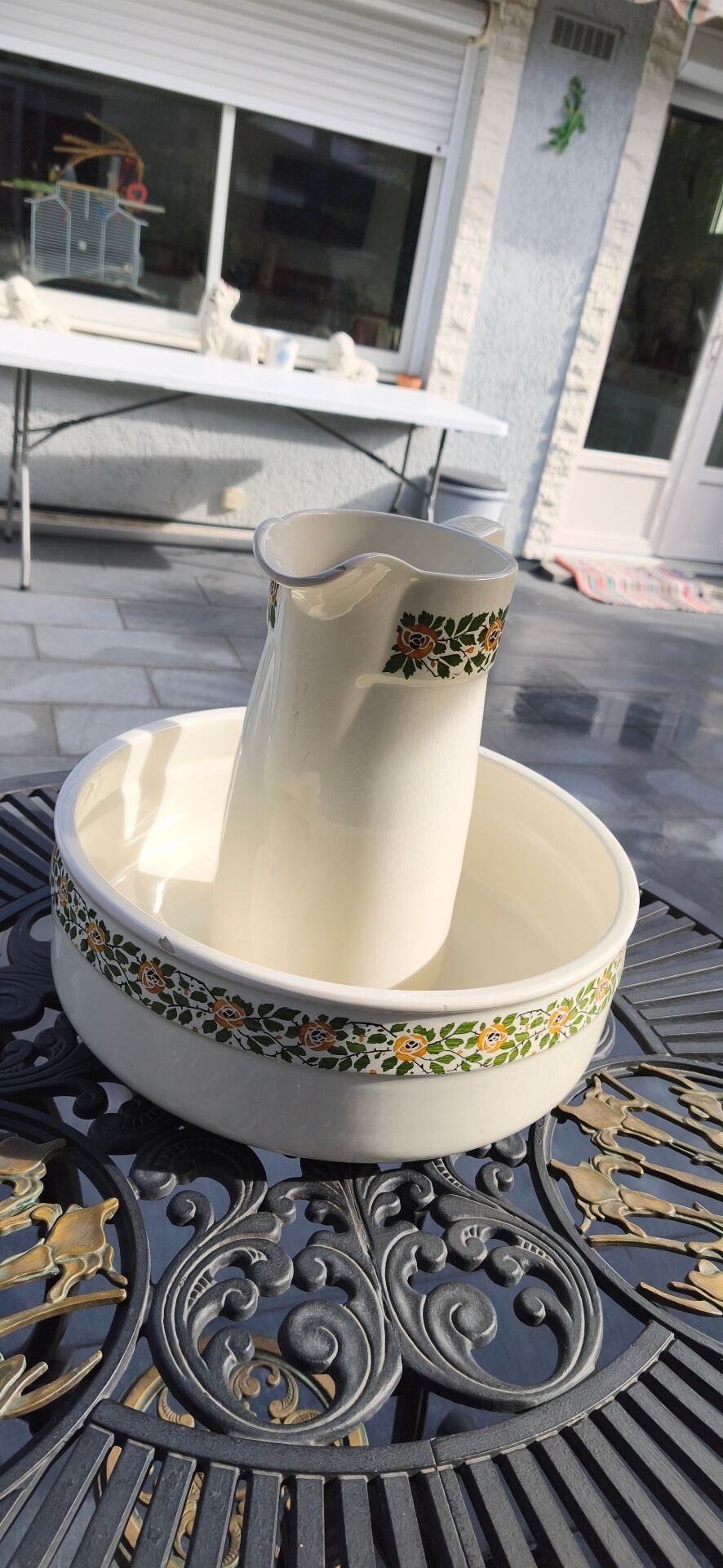 Vintage toilet set in Villeroy & Boch earthenware (1920-1931)