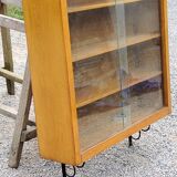 Wall display case from the 50s in solid blond oak