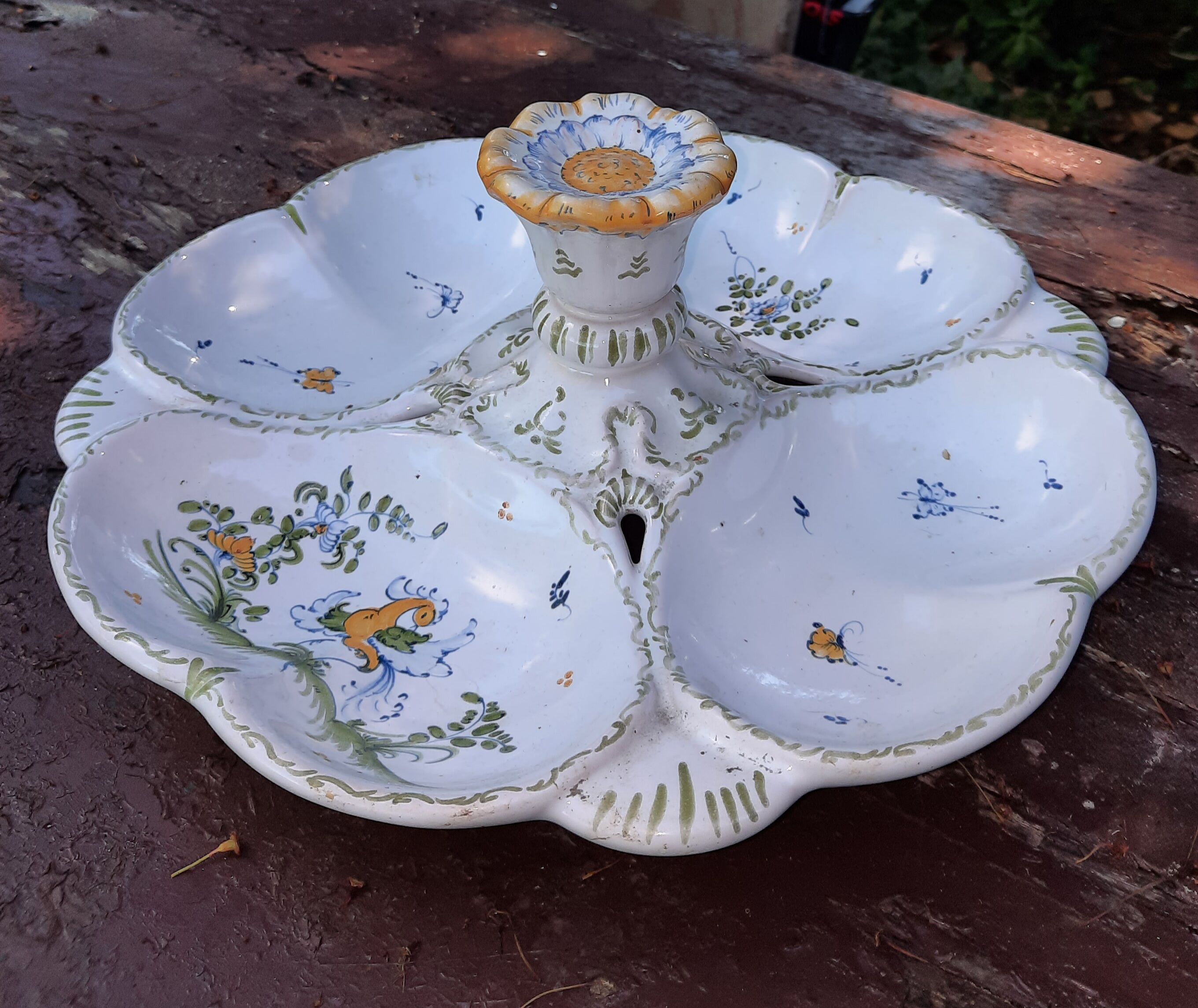 Porcelain aperitif dish