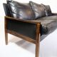 3. Canapé Pers fabriqué en palissandre et coussins en cuir noir par Hans Olsen des années 1960