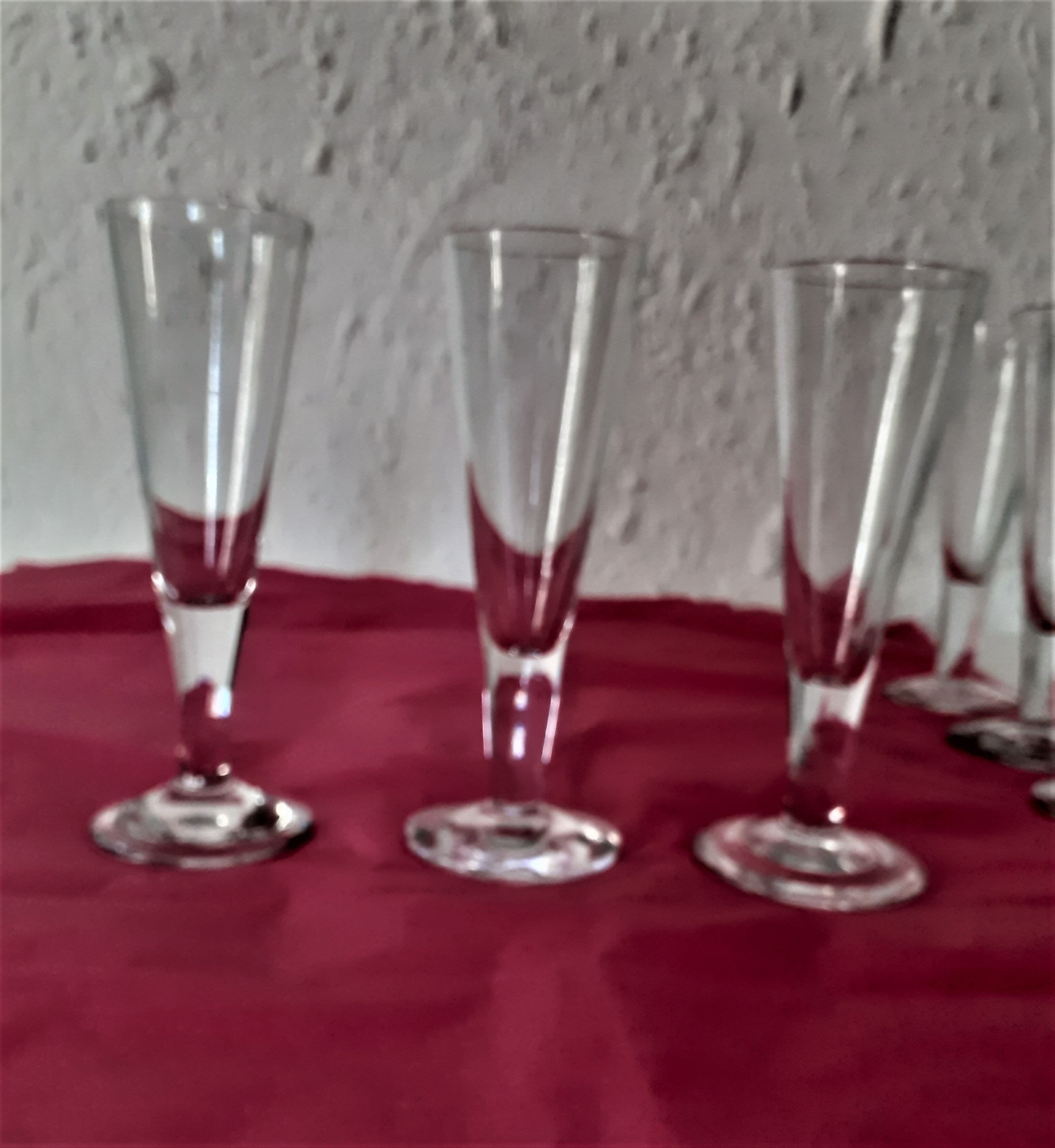6 flutes champagne glasses