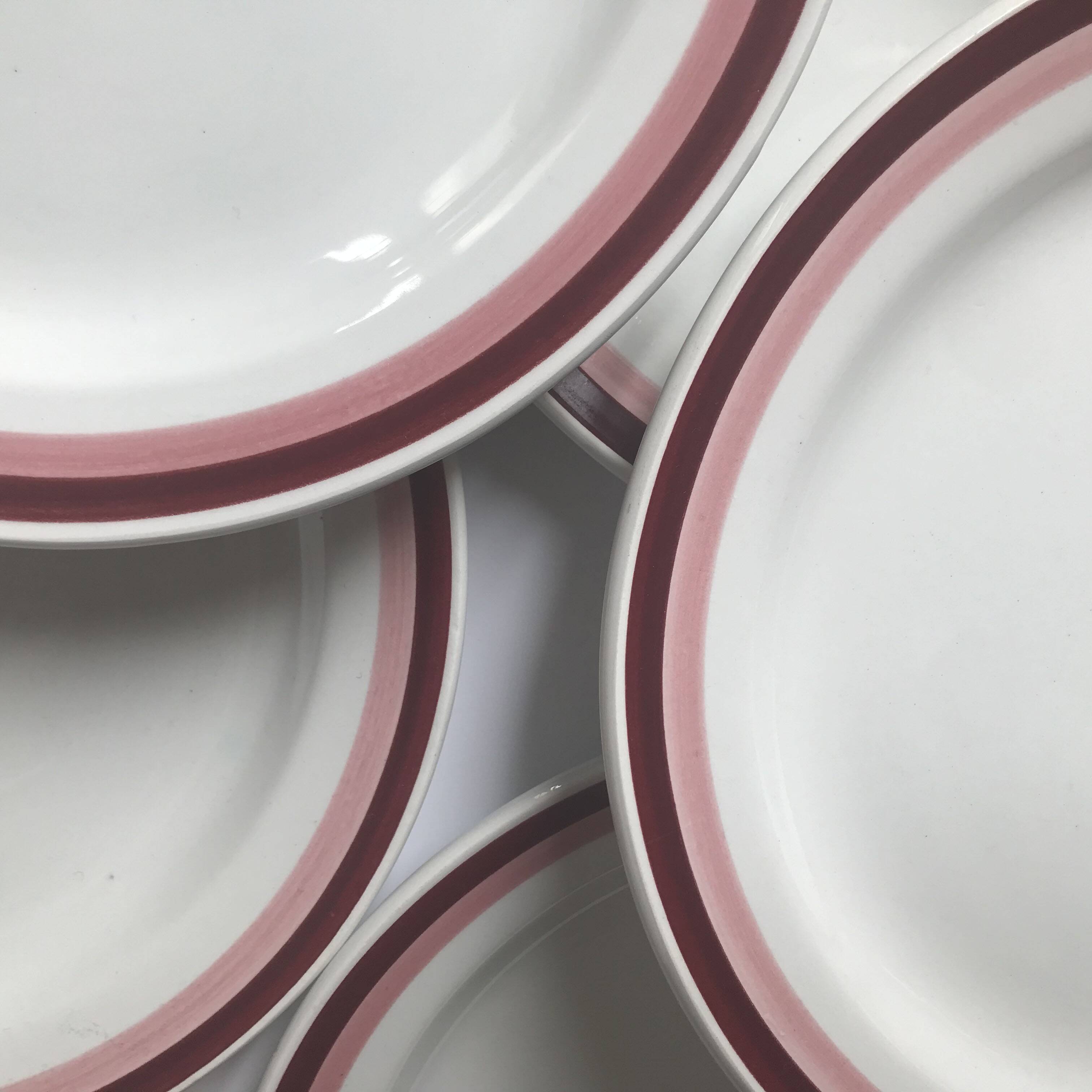 8 HBCM Montereau dinner plates