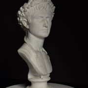 Buste en plâtre de l'empereur Auguste