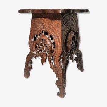 Tabouret sculpté rustique forêt noire