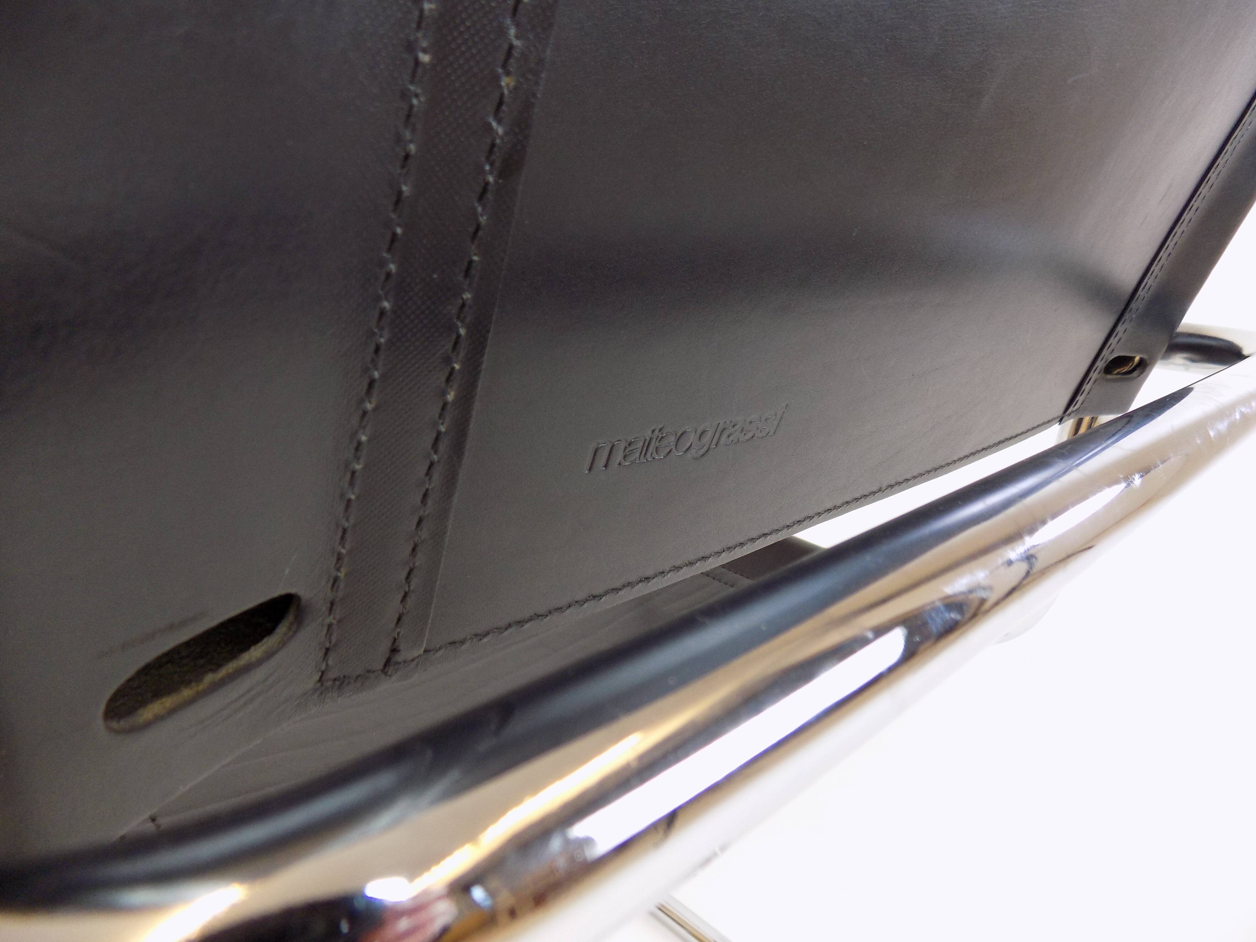 Matteo grassi mg5 set of 2 leather cantilever chairs