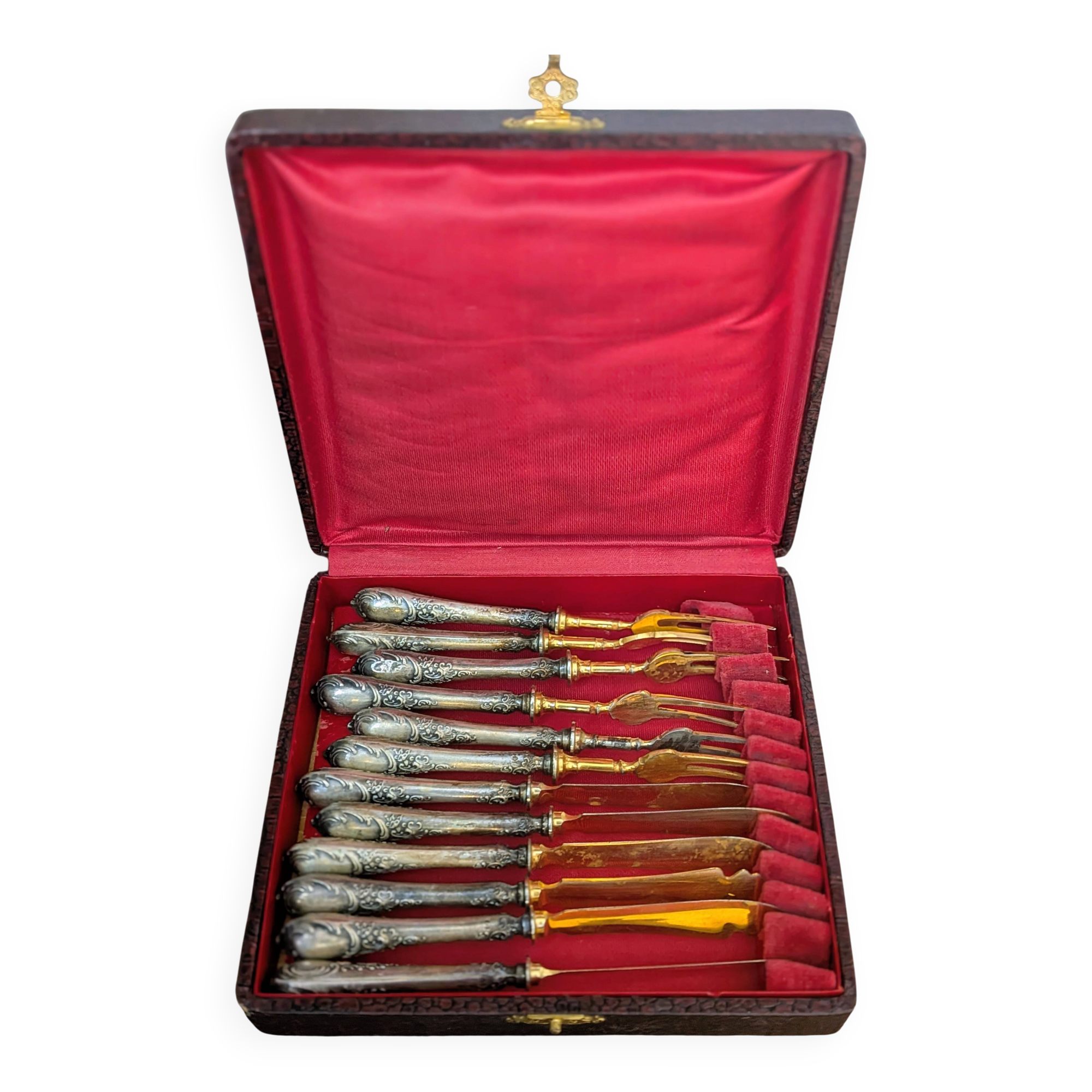 Silver and vermeil dessert service - Rococo style (12 pieces)