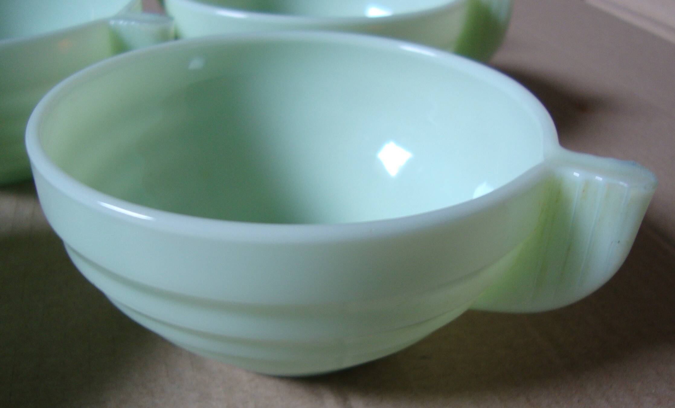 Set of 8 vintage cups in pale green opaline.