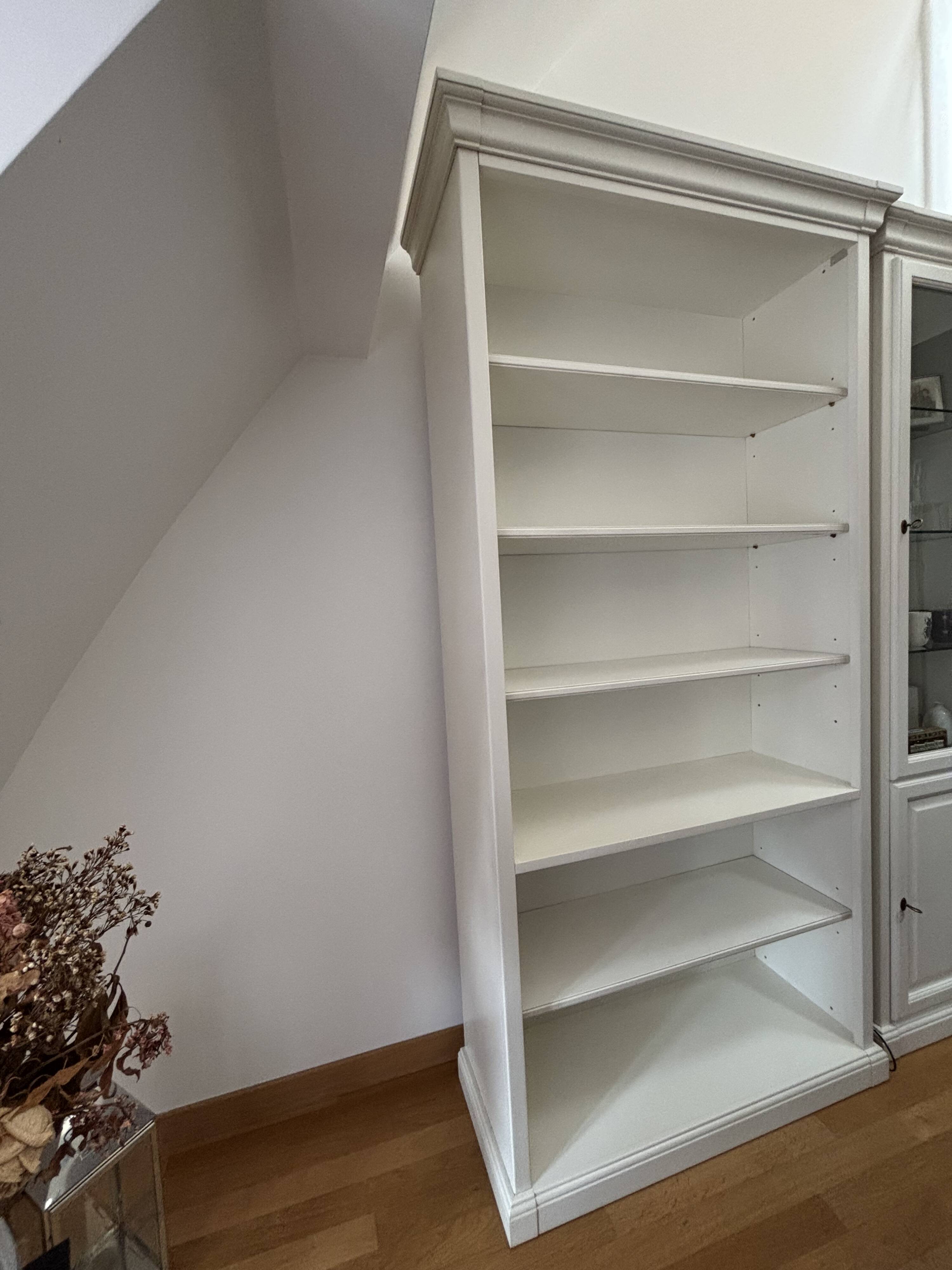 Italian artisan library Selva