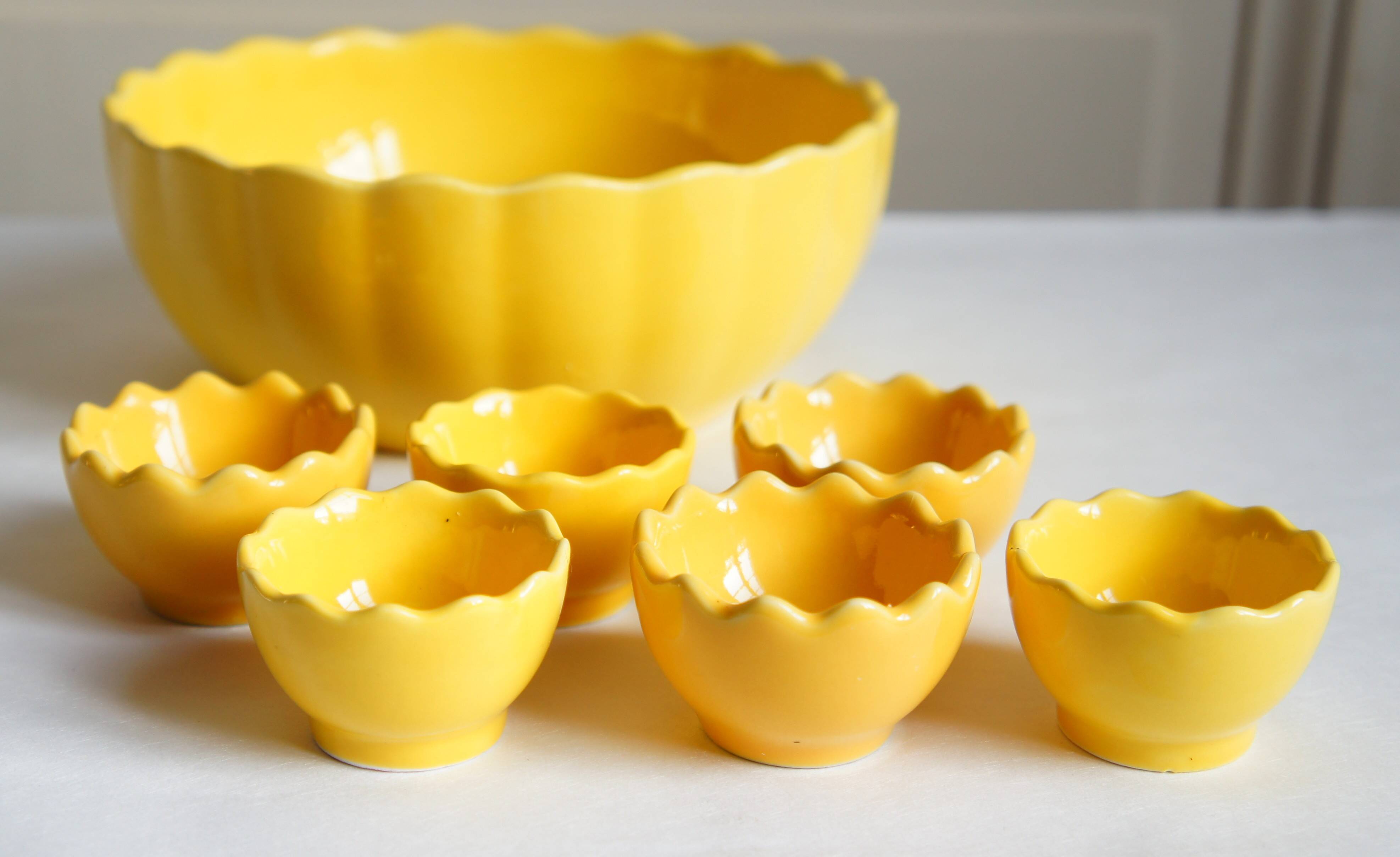 Set de saladier & 6 coquetiers jaune d 'or Afibel