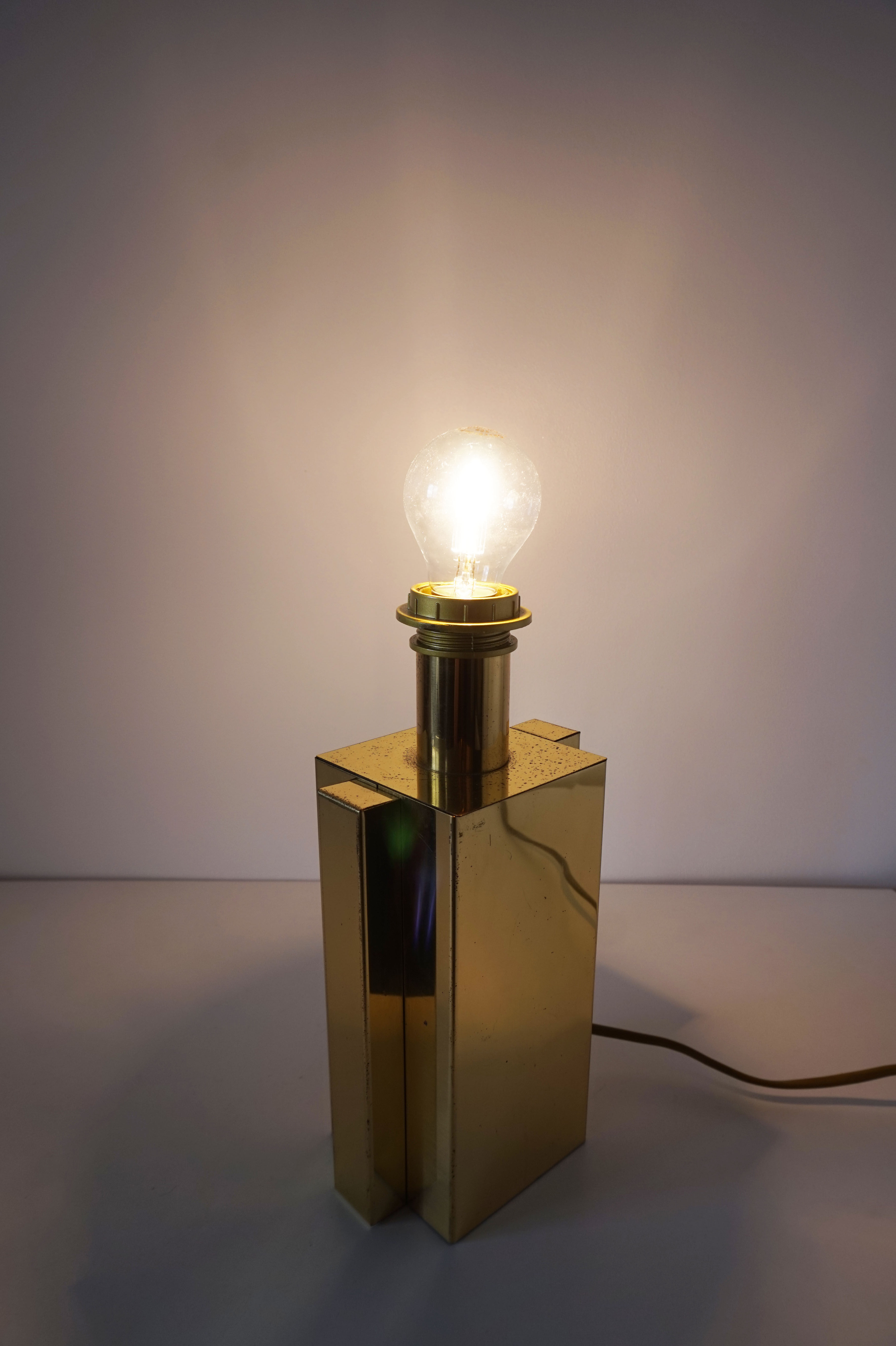 Vintage gold metal lamp foot