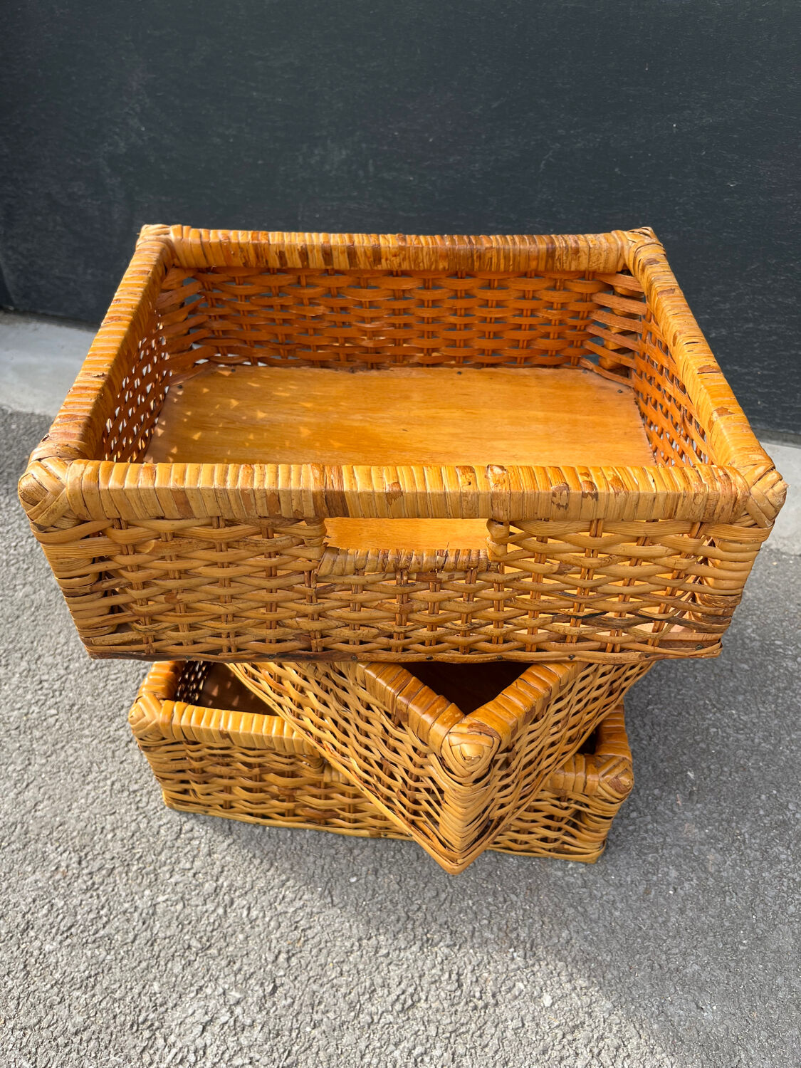 Rattan chest of drawers