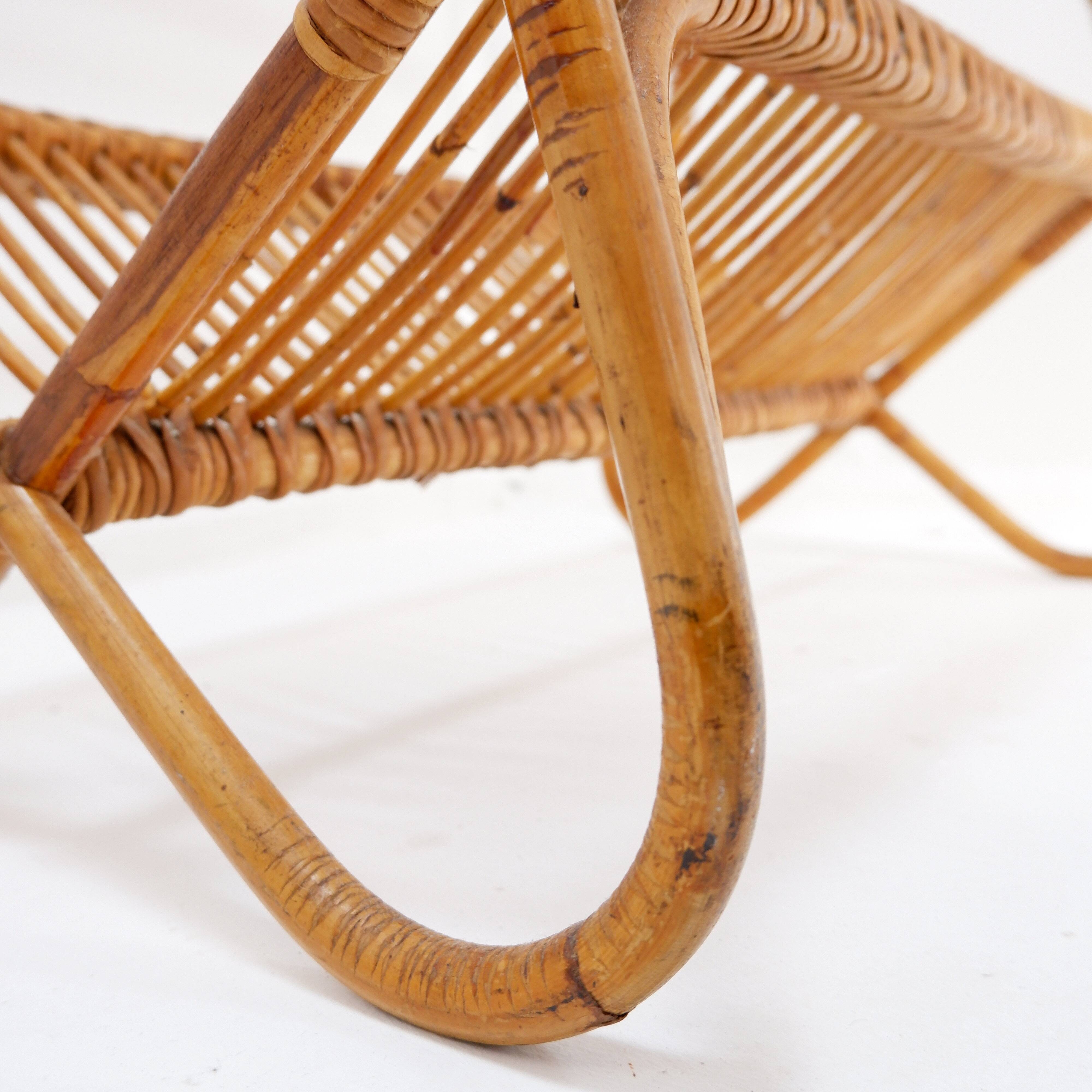 Vintage rattan magazine rack, Netherlands, 1960s