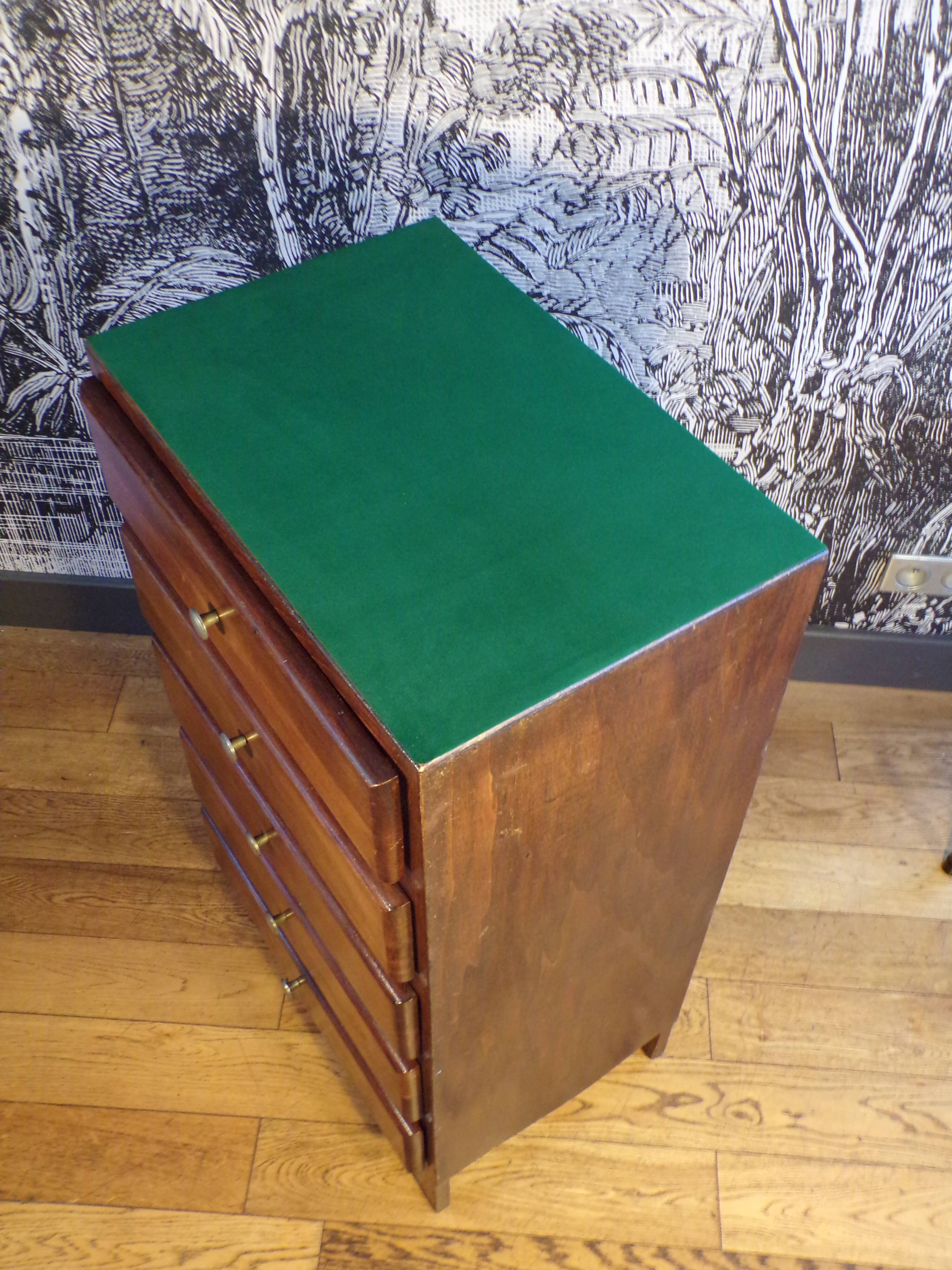 Vintage 5 drawer chest of drawers