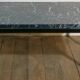 Table basse moderniste en Formica noir marbré vert
